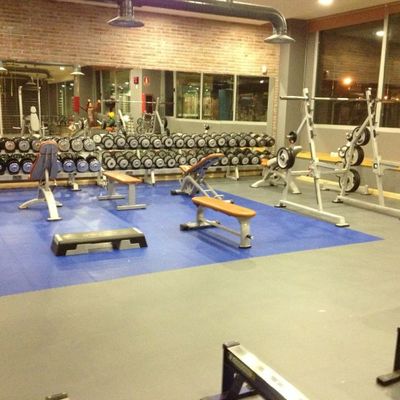 Gimnasio On Fitness Center.