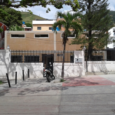 Proyecto de recuperacion de espacios de comando de policia nacional, Caracas, Venezuela