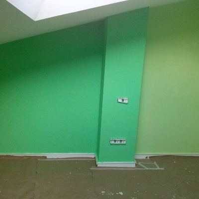 Pintura piso duplex varios colores, Girona