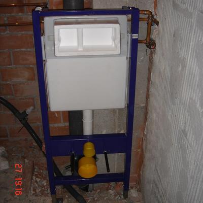 Baño Con Inodoro Suspendido