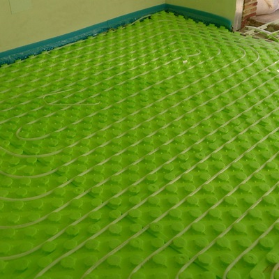 Estufa de pellets para suelo radiante