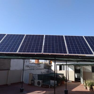 Instalación fotovoltaica sobre estructura