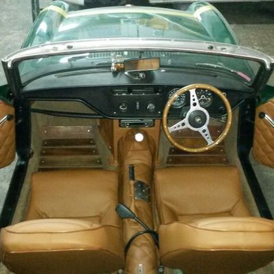 Tapicería integral Triunph del 72