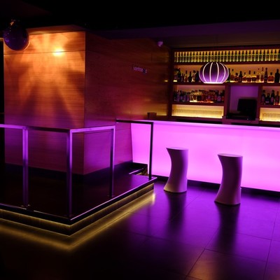 Interiorismo en Cáceres con estilo minimalista y futurista