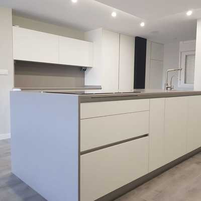 ISLA COCINA Y TRASERA 2