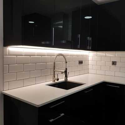 LEDS INTEGRADOS EN LINEAL COCINA