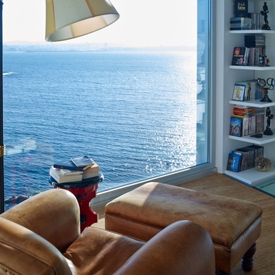 Librería con vistas en salon