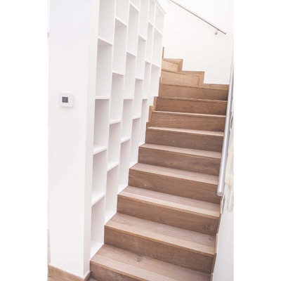 Libreria en escalera madera 