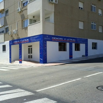 Academia Ciencias y Letras