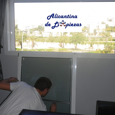 Limpiezas en Alicante de Cristales y Ventanas.