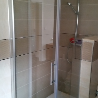 Instalación mampara especial