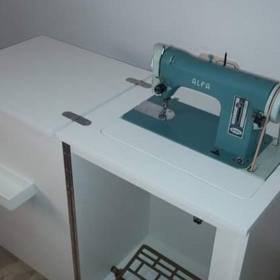 Recreación antigua máquina de coser