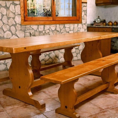 Mesa de txoko y bancos