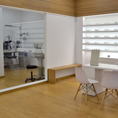 MESA DE VENTAS Y GABINETE