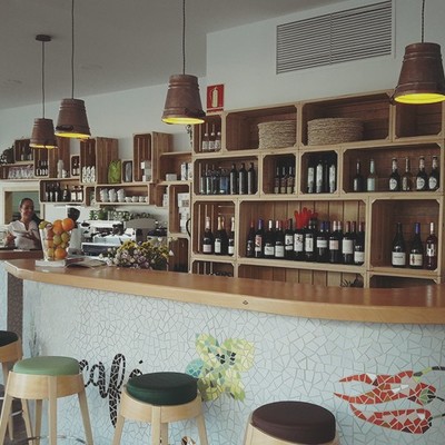 Mobiliario Barra ORGANIC café