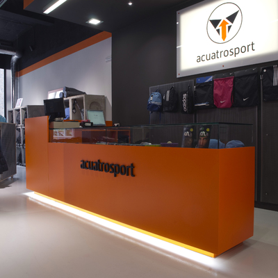 Mostrador. Diseño completo.