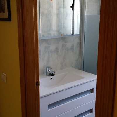 Mueble de baño y camerino 