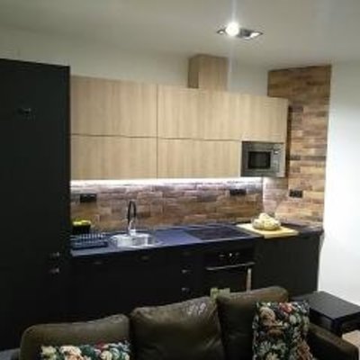 Muebles de cocina (c/Juan Bravo)