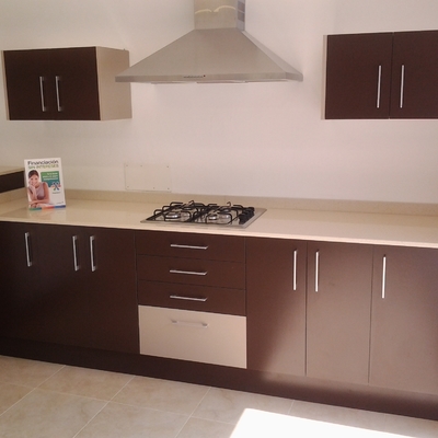 MUEBLES DE COCINA EN POSTFORMADO