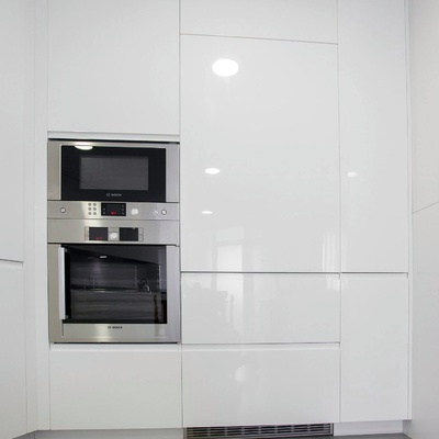 Montaje De Cocina Muebles Lacados Blancos Brillo