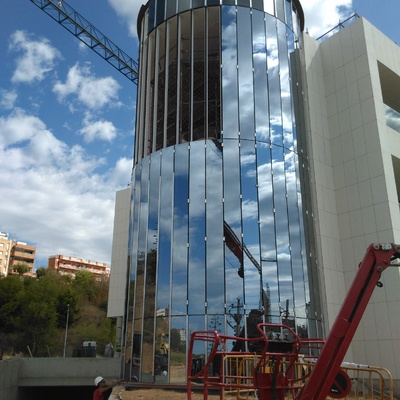 Muro cortina en Hospitalet, Barcelona