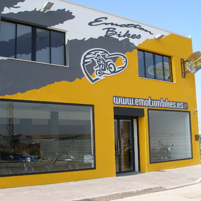 Fachada de Emotion Bikes