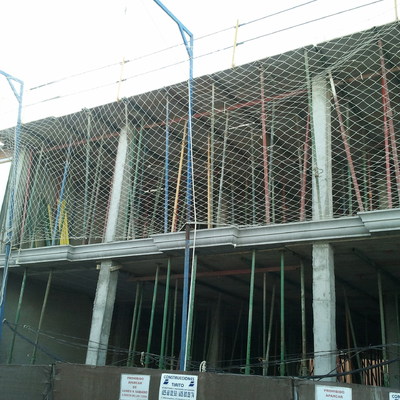 Edificio Plurifamiliar Y Garajes En Sótanos