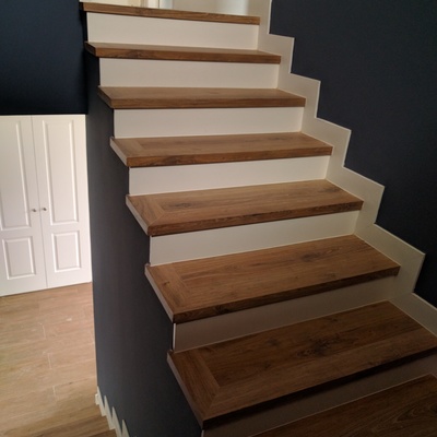 PARQUECITE - TARIMA LAMINADA - TARKETT - ESCALERAS