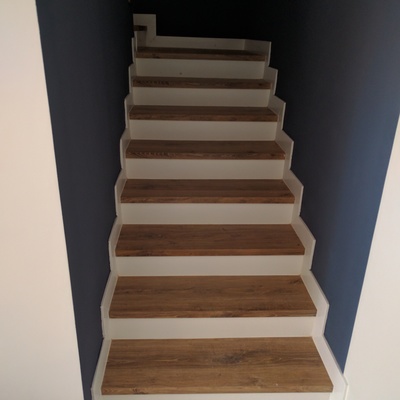 PARQUECITE - TARIMA LAMINADA - TARKETT - ESCALERAS