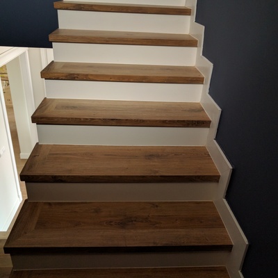 PARQUECITE - TARIMA LAMINADA - TARKETT - ESCALERAS