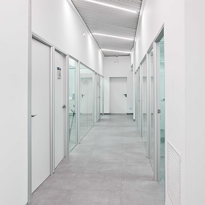 Pasillo oficinas / Divisores modulares