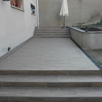 Reforma i pavimentació de pati interior, Barcelona