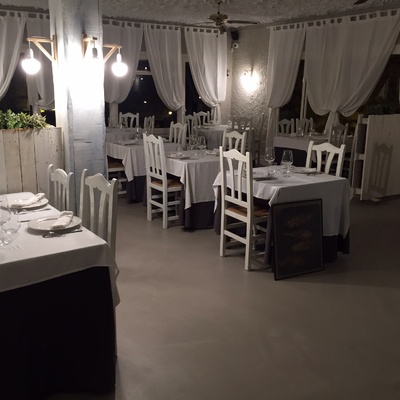 Pavimento continuo Salon Restaurante