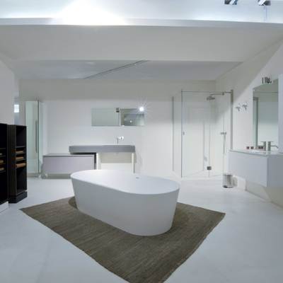 PAVIMENTOS Y PAREDES EN RESINA DECORATIVA