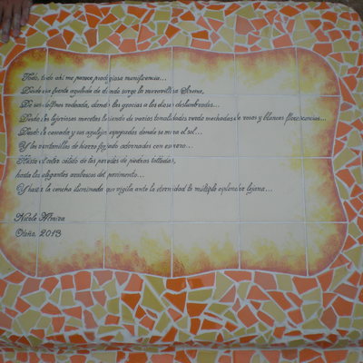 Formación Y Colocación De Rajolas Y Trencadis Para Pedestal Con Poesía.