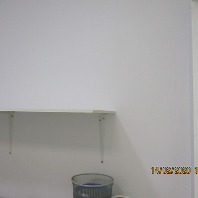 REVESTIMIENTO CON ESMALTE SINTÉTICO EN PELUQUERÍA