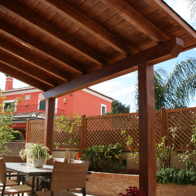 Pergola con celosía
