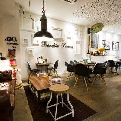 Perspectiva más amplia del restaurante