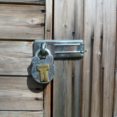 pestillos con candado