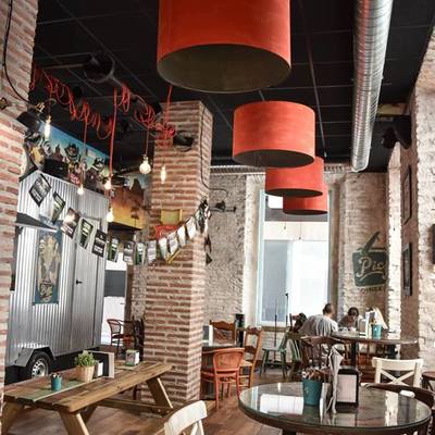 Decoración PICNIC en el Soho de Málaga