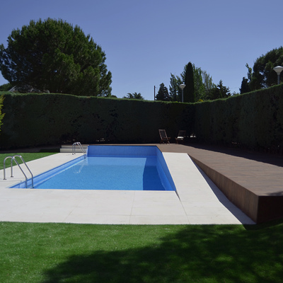 Piscina entreplantas