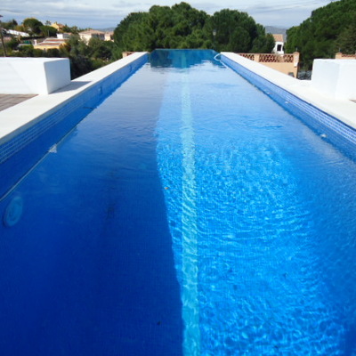 Piscina sobre rasante - calle de nado 18x3 m