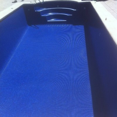 Decomosaico revestimiento de piscinas de fibra con gresite.