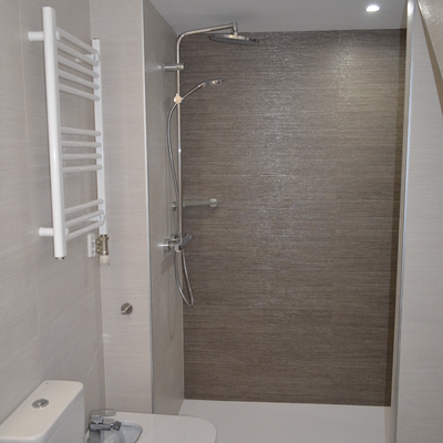 PLATO DE DUCHA BAÑO PRINCIPAL