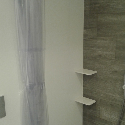 plato de ducha integrado en el suelo