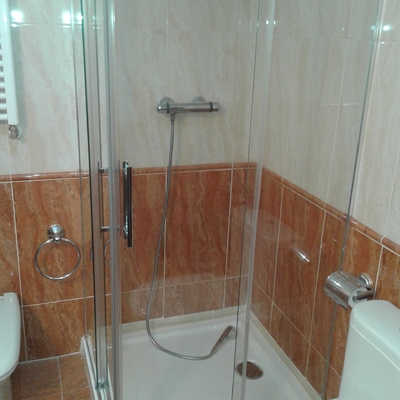 Plato y Mampara de ducha