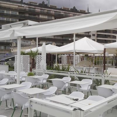 PORTERIA BI-TOLDO CON TEJADILLO, ENTRETOLDOS Y MAMPARAS CAFE DE LA CONCHA