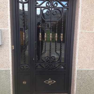 Puerta de Forja en Aluminio