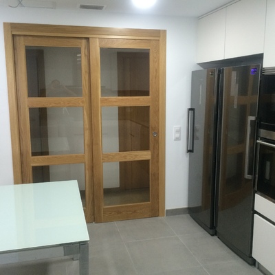 Puerta hecha a medida para cocina