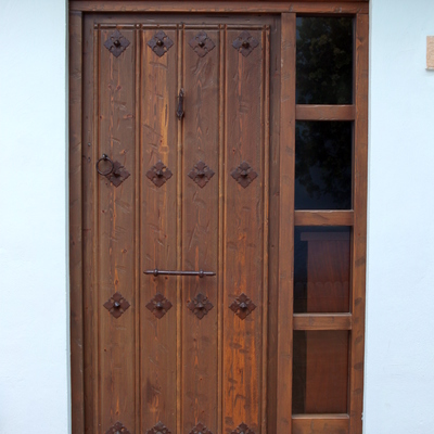 Puerta Rústica